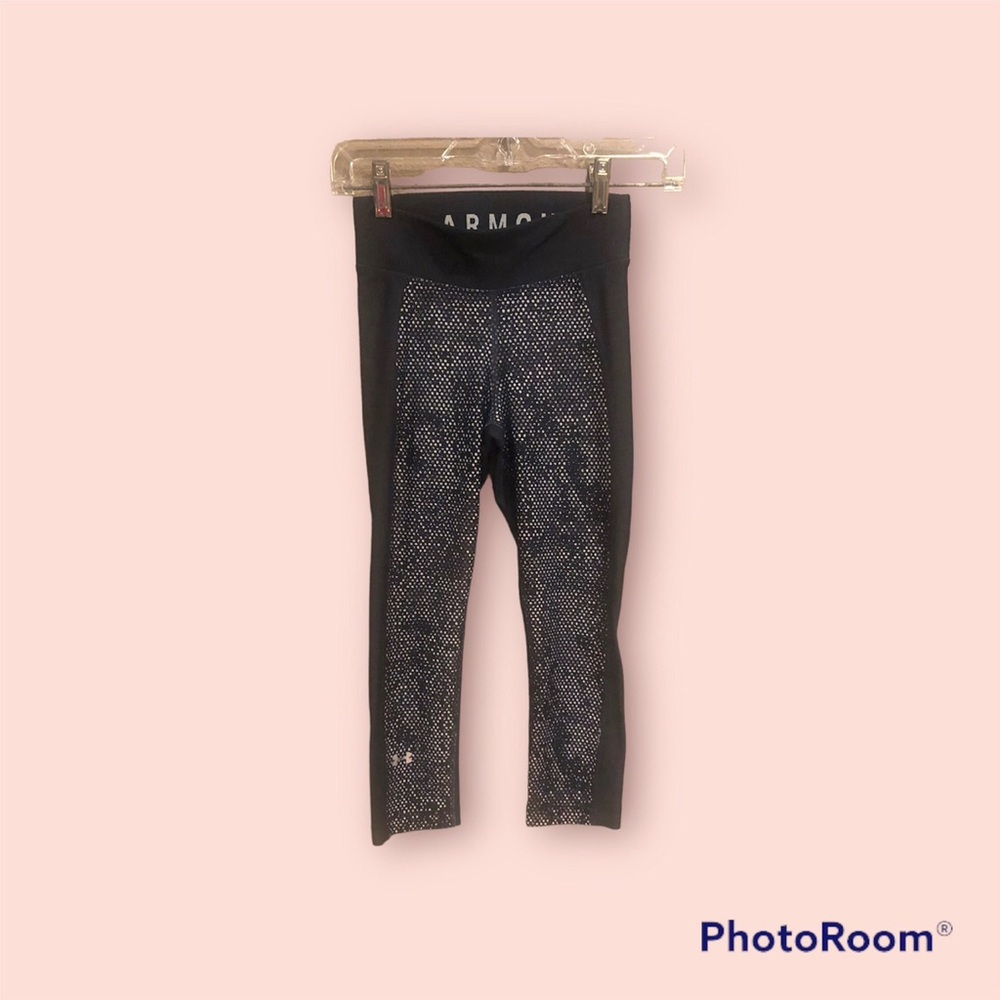 Under Armour Womens Pattern Printed Athletic Capr… - image 2